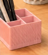 Organizador de mesa rosa com divisórias